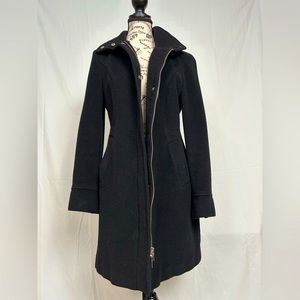 Express Design Studio Women’s Black Cashmere/Wool Blend Black Coat. Size M.